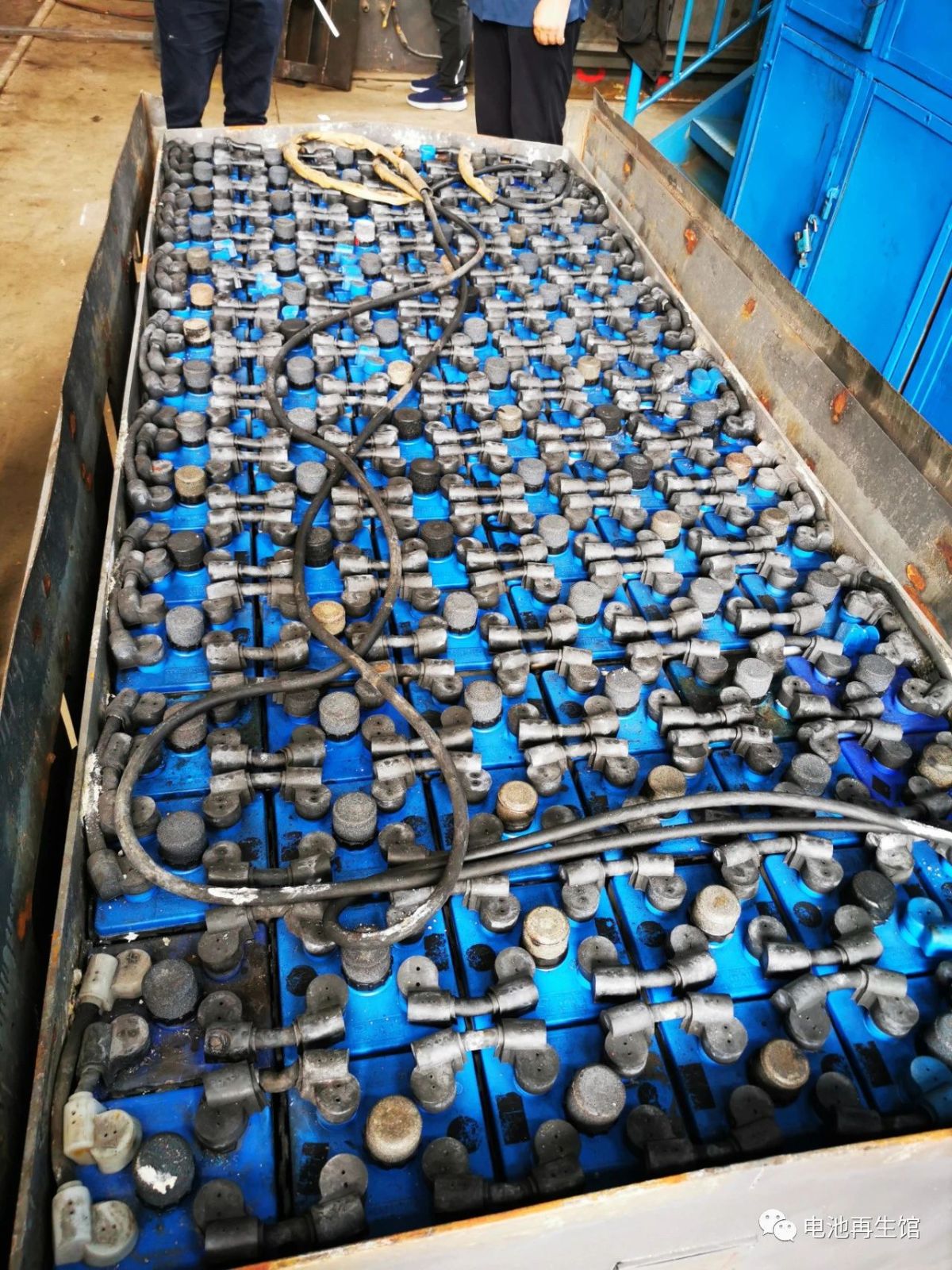 2022/06/22 集团董事长寿国忠等一行赴山西阳泉考察矿区矿车电池