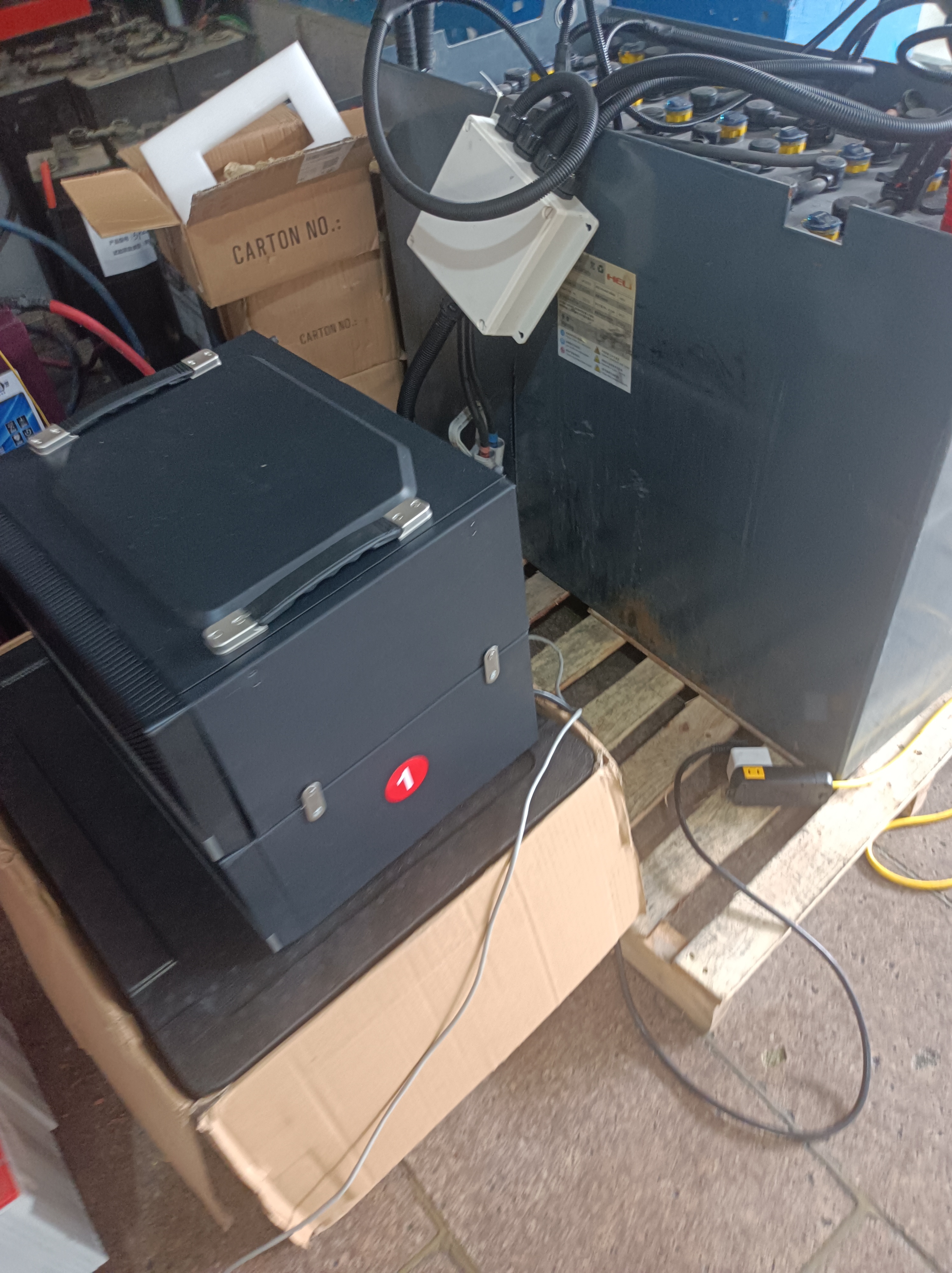 天能叉车电池修复